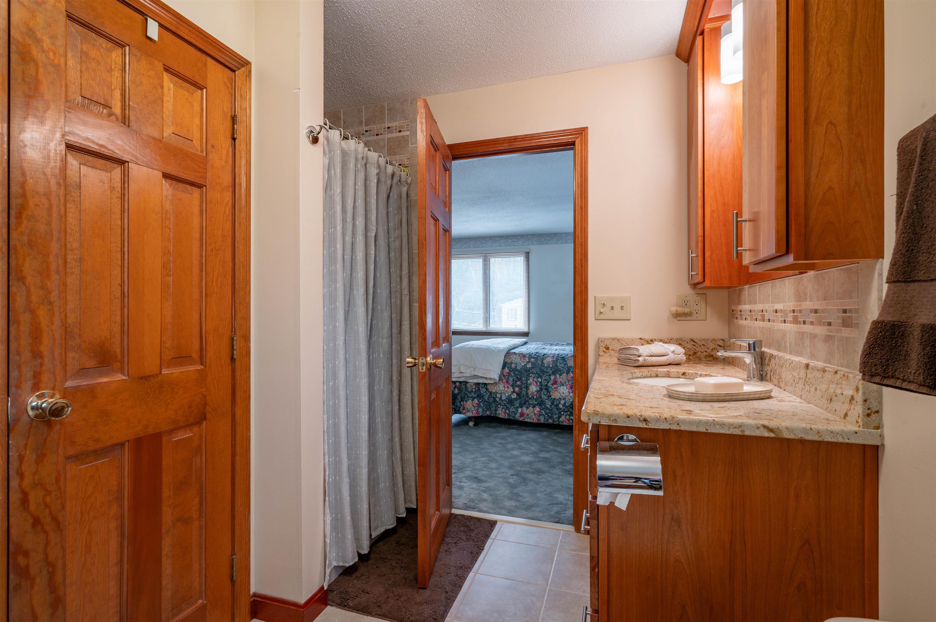 45 Pemberton Road Nashua, NH 03063 - Photo 24 of 37