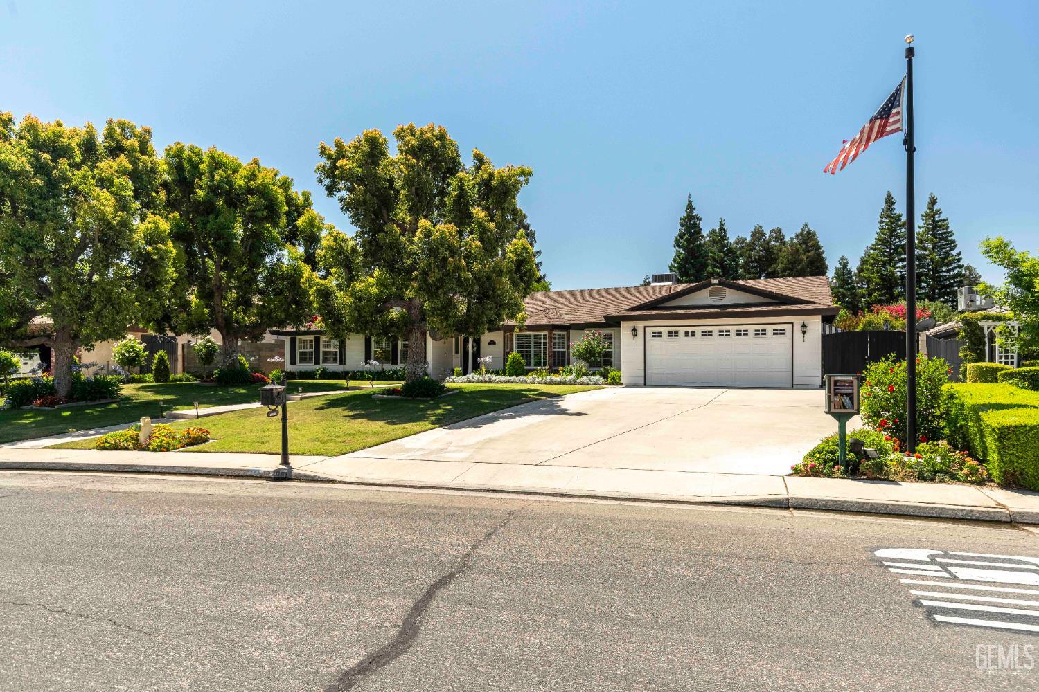 Undisclosed Address Bakersfield, CA 93314 - Photo 4 of 49