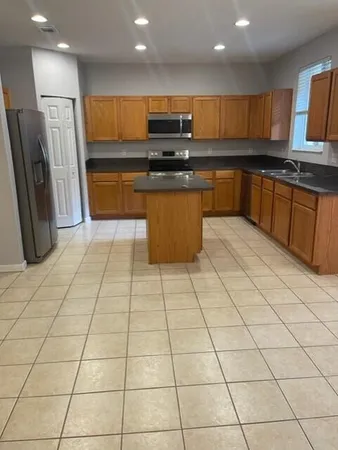 $2,995 | 2757 South Evergreen Circle, Boynton Beach, FL 33426