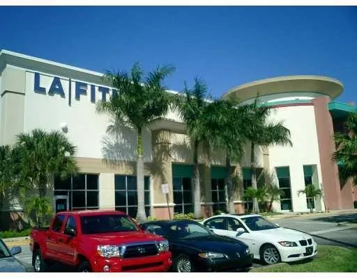 $2,995 | 2757 South Evergreen Circle, Boynton Beach, FL 33426