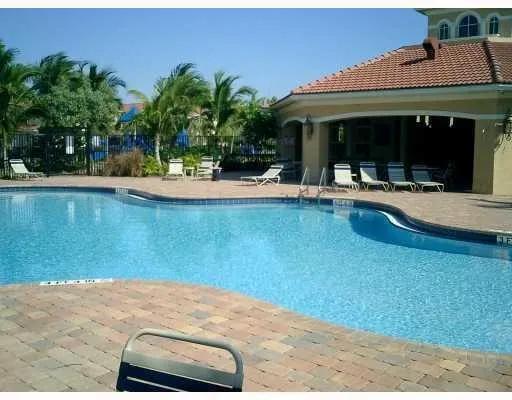 $2,995 | 2757 South Evergreen Circle, Boynton Beach, FL 33426
