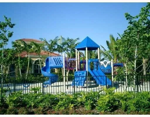 $2,995 | 2757 South Evergreen Circle, Boynton Beach, FL 33426