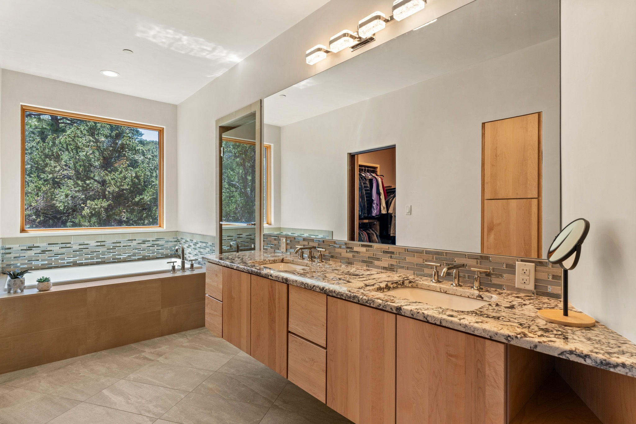1411 Tesuque Creek Road Santa Fe, NM 87501 - Photo 21 of 45 Master Bath