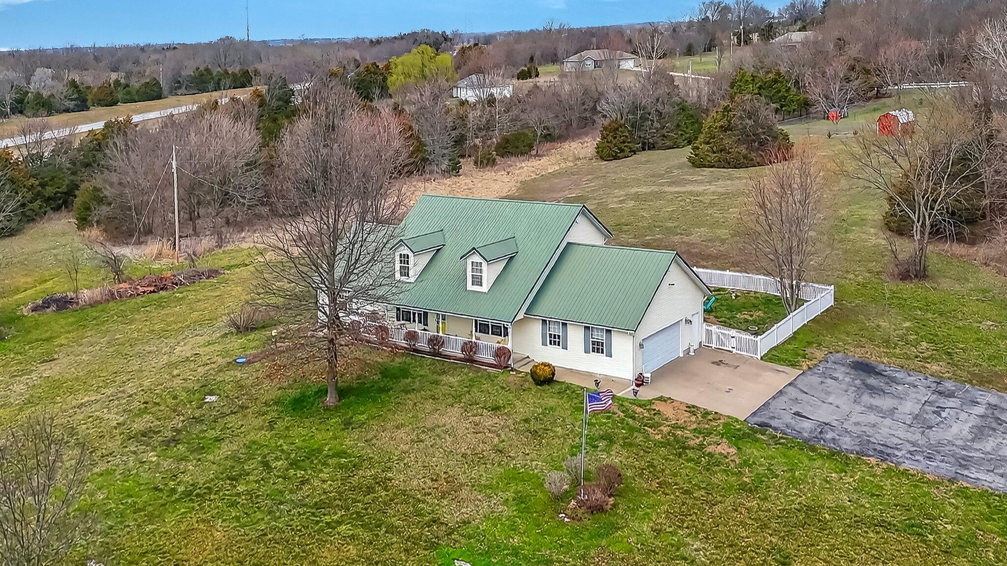1519 East 515th Road Bolivar, MO 65613 - Photo 4 of 42 42-515th-4