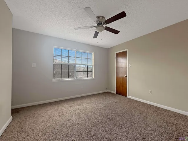 $300,000 | 5257 Brightside View Drive, Unit 4, Baton Rouge, LA 70820