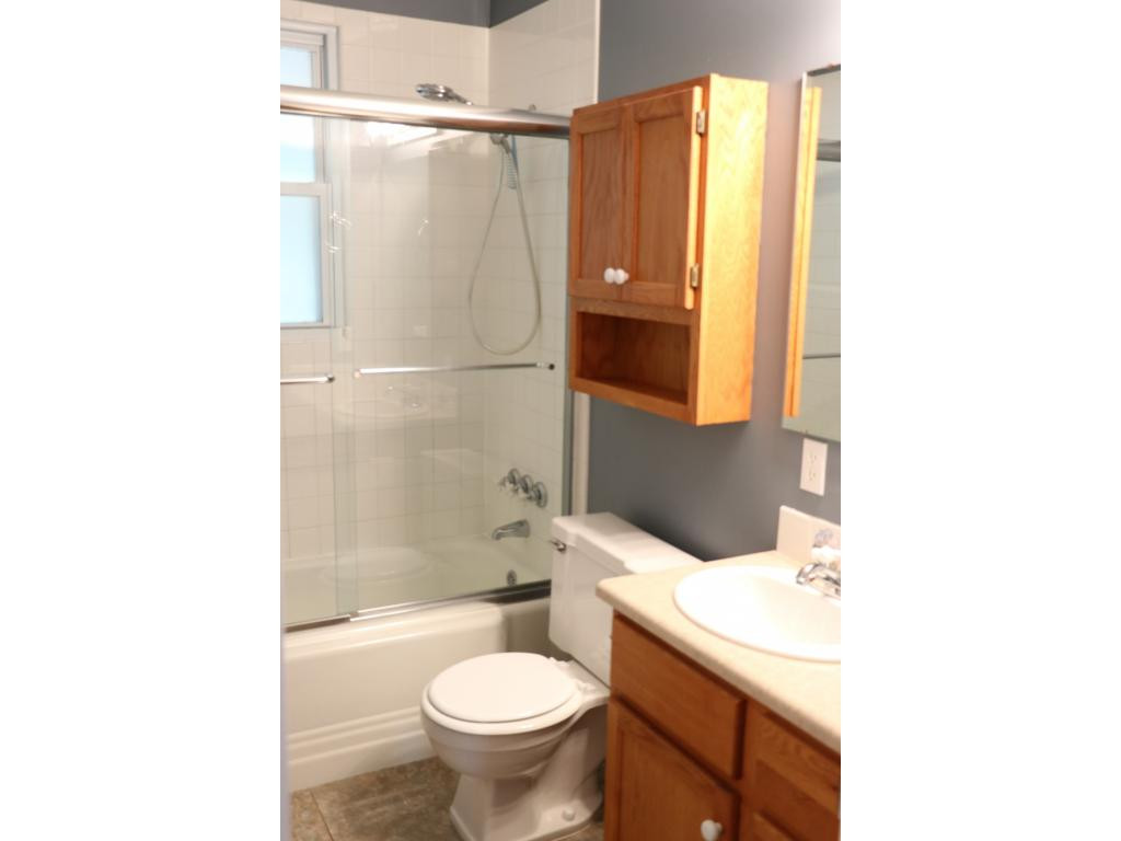 271 Cherokee Road Bristol, VA 24201 - Photo 12 of 33 Photo 12