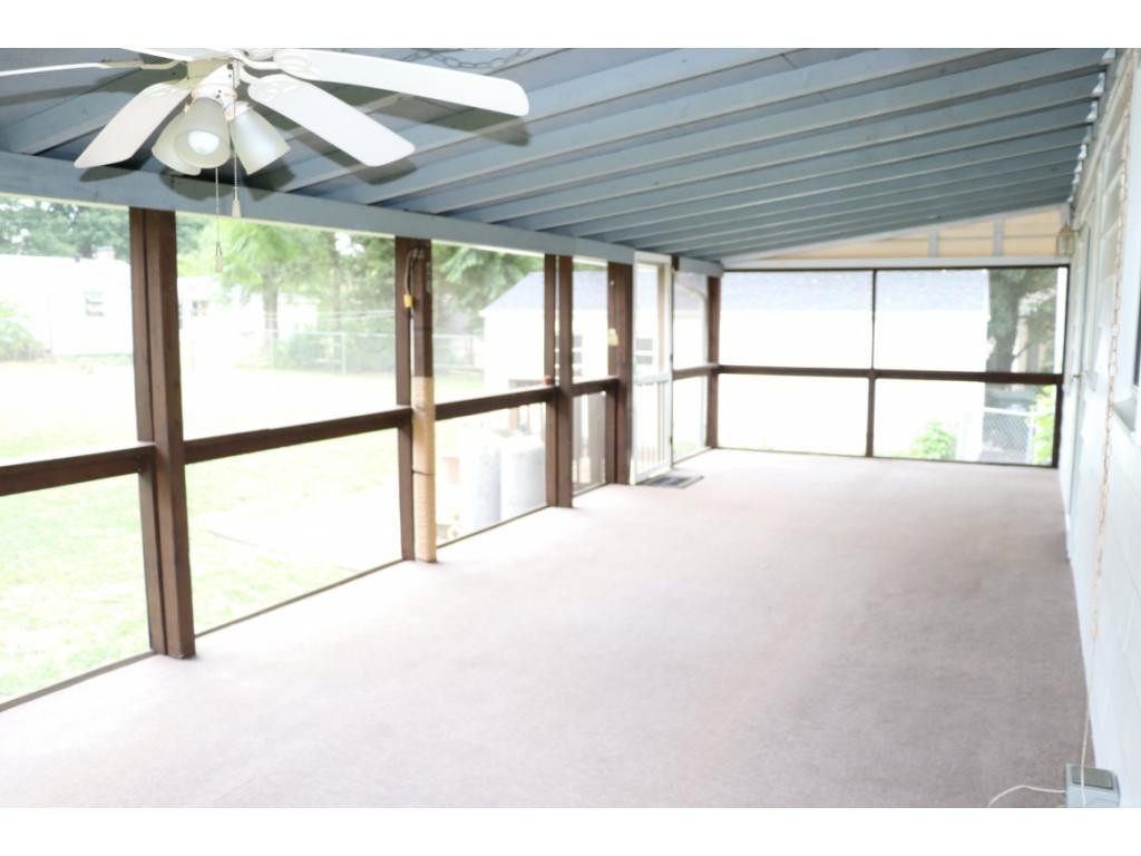 271 Cherokee Road Bristol, VA 24201 - Photo 23 of 33 Photo 23