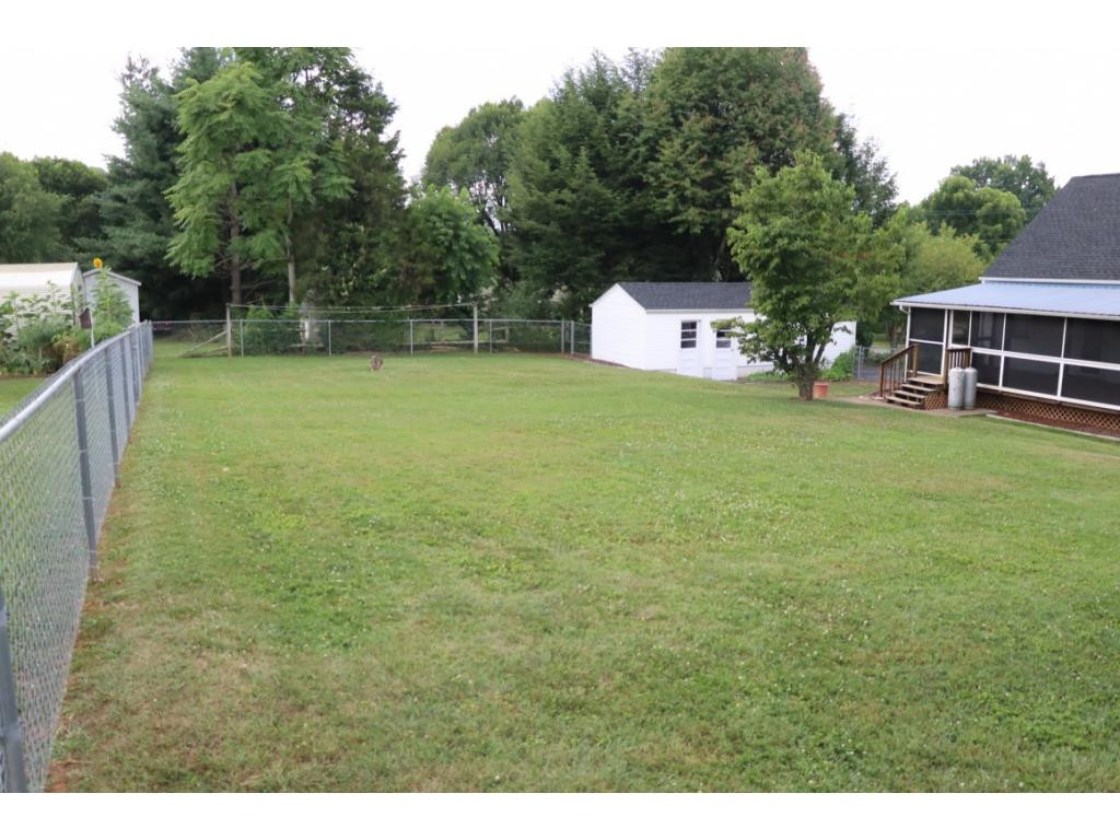 271 Cherokee Road Bristol, VA 24201 - Photo 30 of 33 Photo 30