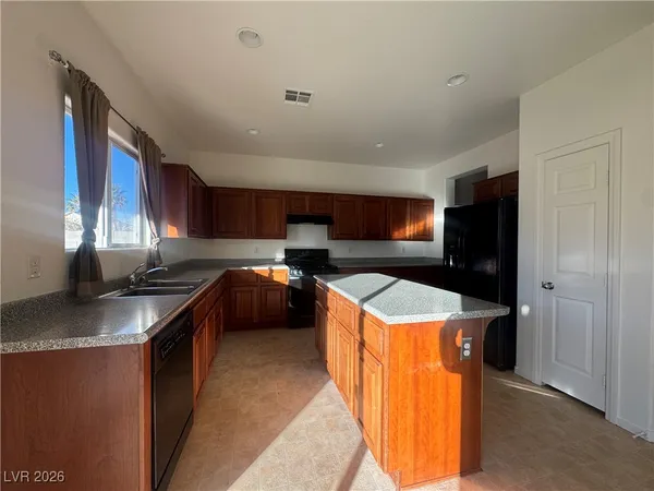 $2,050 | 1703 Paradise Reef Avenue, North Las Vegas, NV 89031