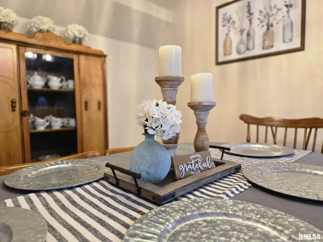 $425,000 | 14327 McRaven Lane, Mount Vernon, IL 62864