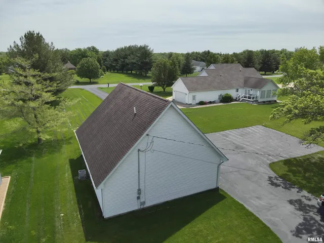 $425,000 | 14327 McRaven Lane, Mount Vernon, IL 62864