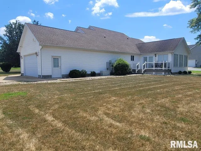 $425,000 | 14327 McRaven Lane, Mount Vernon, IL 62864