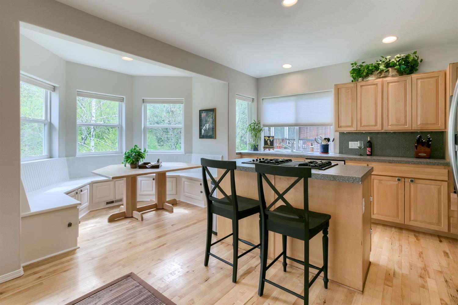 792 Roca Street Ashland, OR 97520 - Photo 21 of 32 Additional Photo