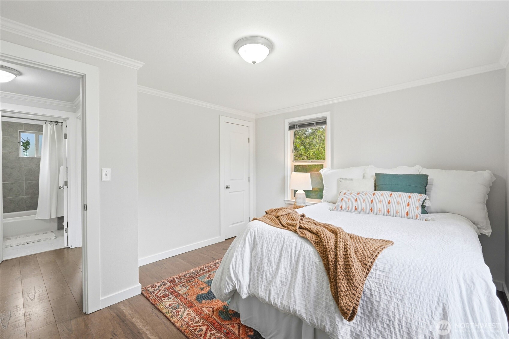 220 Southwest 137th Street Burien, WA 98166 - Photo 15 of 34