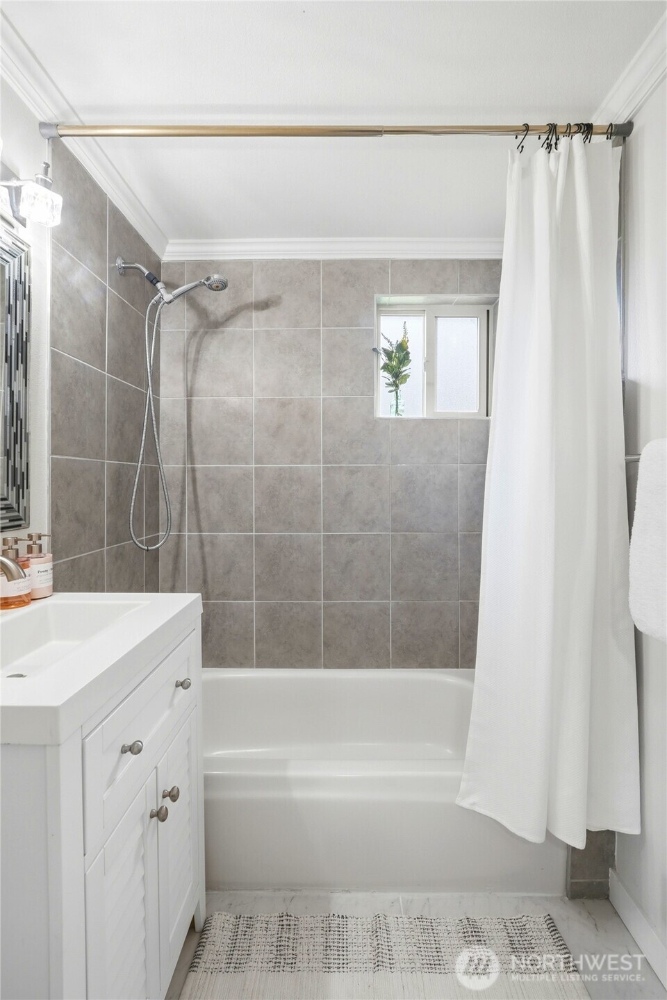 220 Southwest 137th Street Burien, WA 98166 - Photo 17 of 34