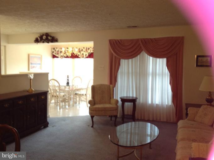 4517 Aspen Mill Road, Unit 4517 Nottingham, MD 21236 - Photo 11 of 28 Living Room