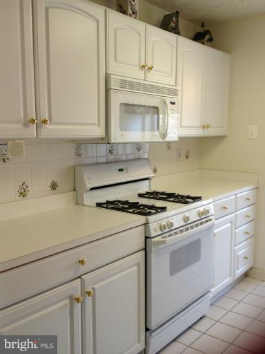4517 Aspen Mill Road, Unit 4517 Nottingham, MD 21236 - Photo 18 of 28 Kitchen