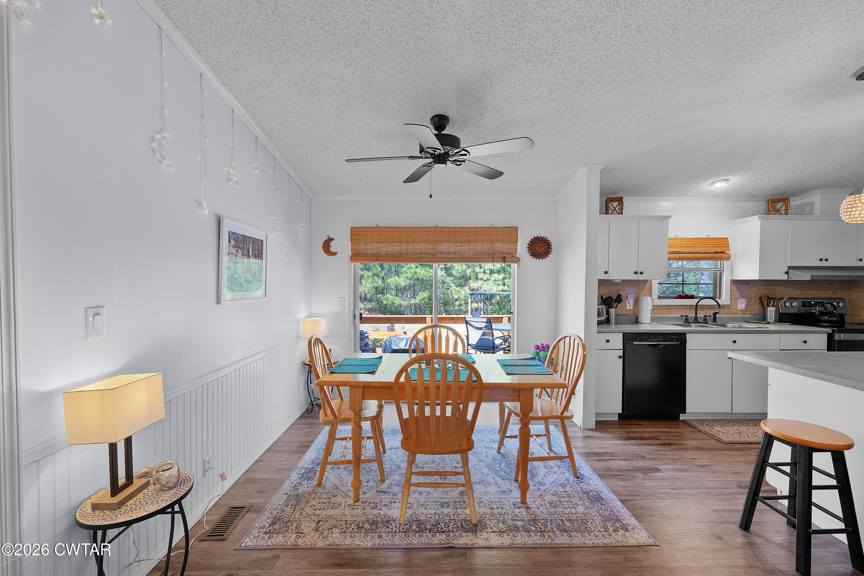 1810 Hill Road Paris, TN 38242 - Photo 5 of 23 EN4A6118