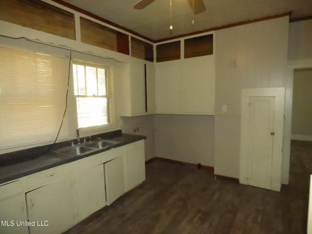 $900 | 514 South 5th Street, McComb, MS 39648