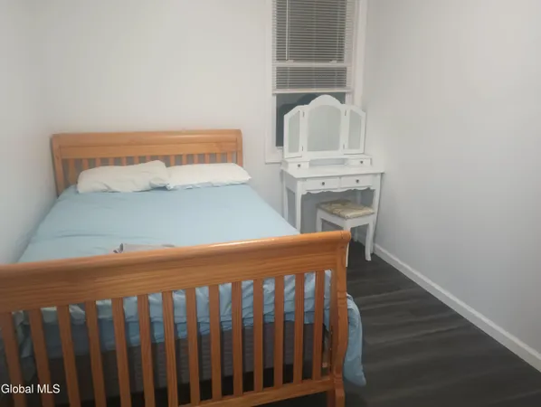 $1,800 | 199 Lark Street, Albany, NY 12210