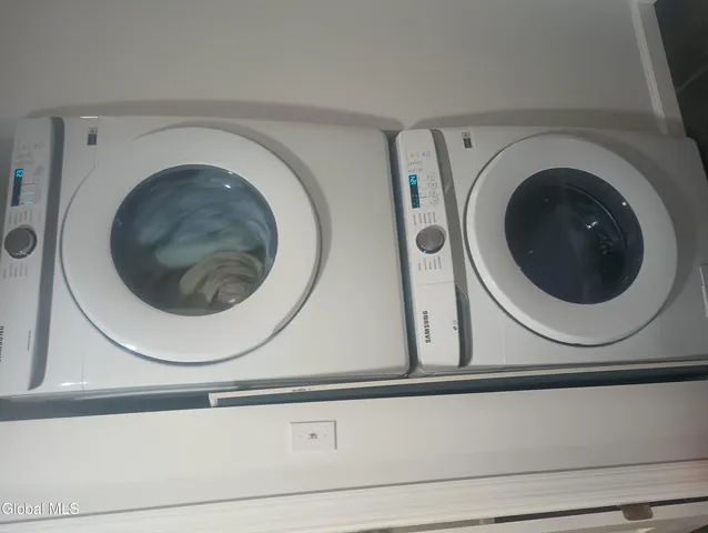 $1,800 | 199 Lark Street, Albany, NY 12210