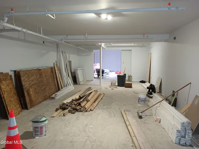 $1,800 | 199 Lark Street, Albany, NY 12210