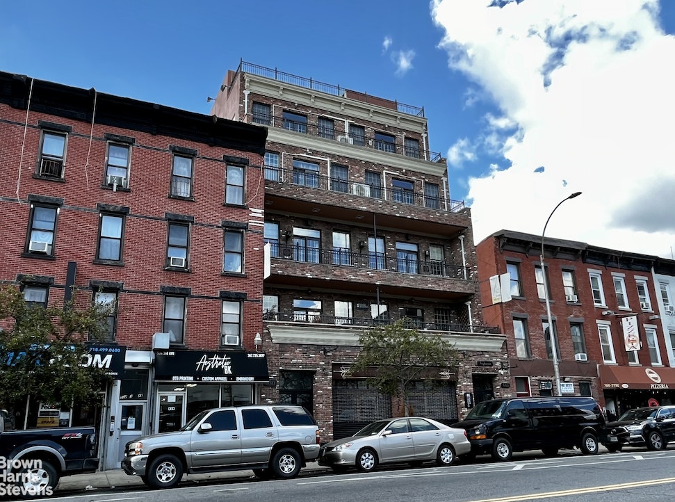 530 3rd Avenue, Unit 4R Brooklyn, NY 11215 - Photo 1 of 1