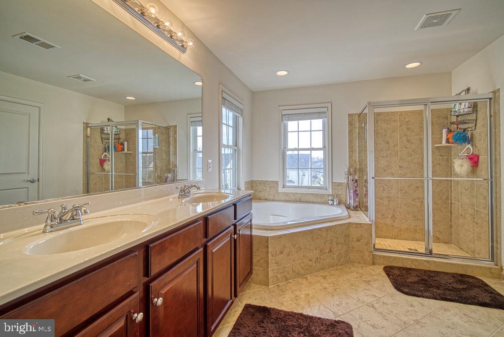 42391 Rising Moon Place Brambleton, VA 20148 - Photo 20 of 31 Gallery Image 20