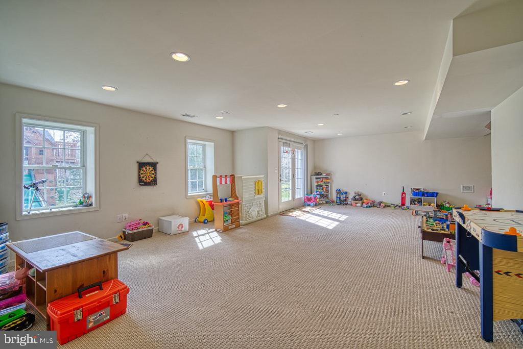 42391 Rising Moon Place Brambleton, VA 20148 - Photo 27 of 31 Gallery Image 27