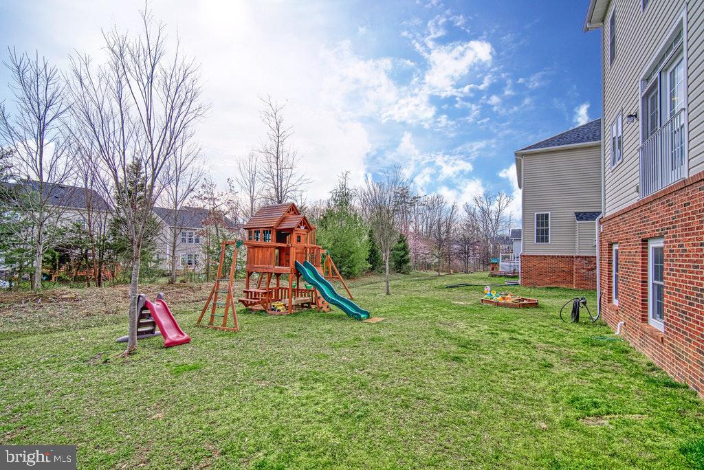 42391 Rising Moon Place Brambleton, VA 20148 - Photo 30 of 31 Gallery Image 30