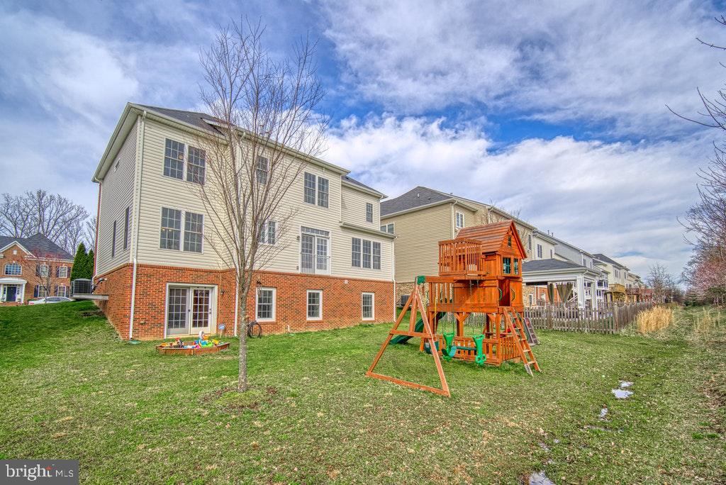 42391 Rising Moon Place Brambleton, VA 20148 - Photo 31 of 31 Gallery Image 31