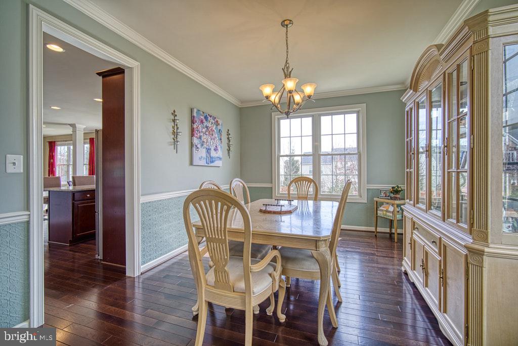 42391 Rising Moon Place Brambleton, VA 20148 - Photo 9 of 31 Gallery Image 9