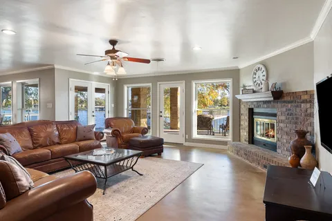 $2,000,000 | 1922 Purple Sage Lane, Kingsland, TX 78639