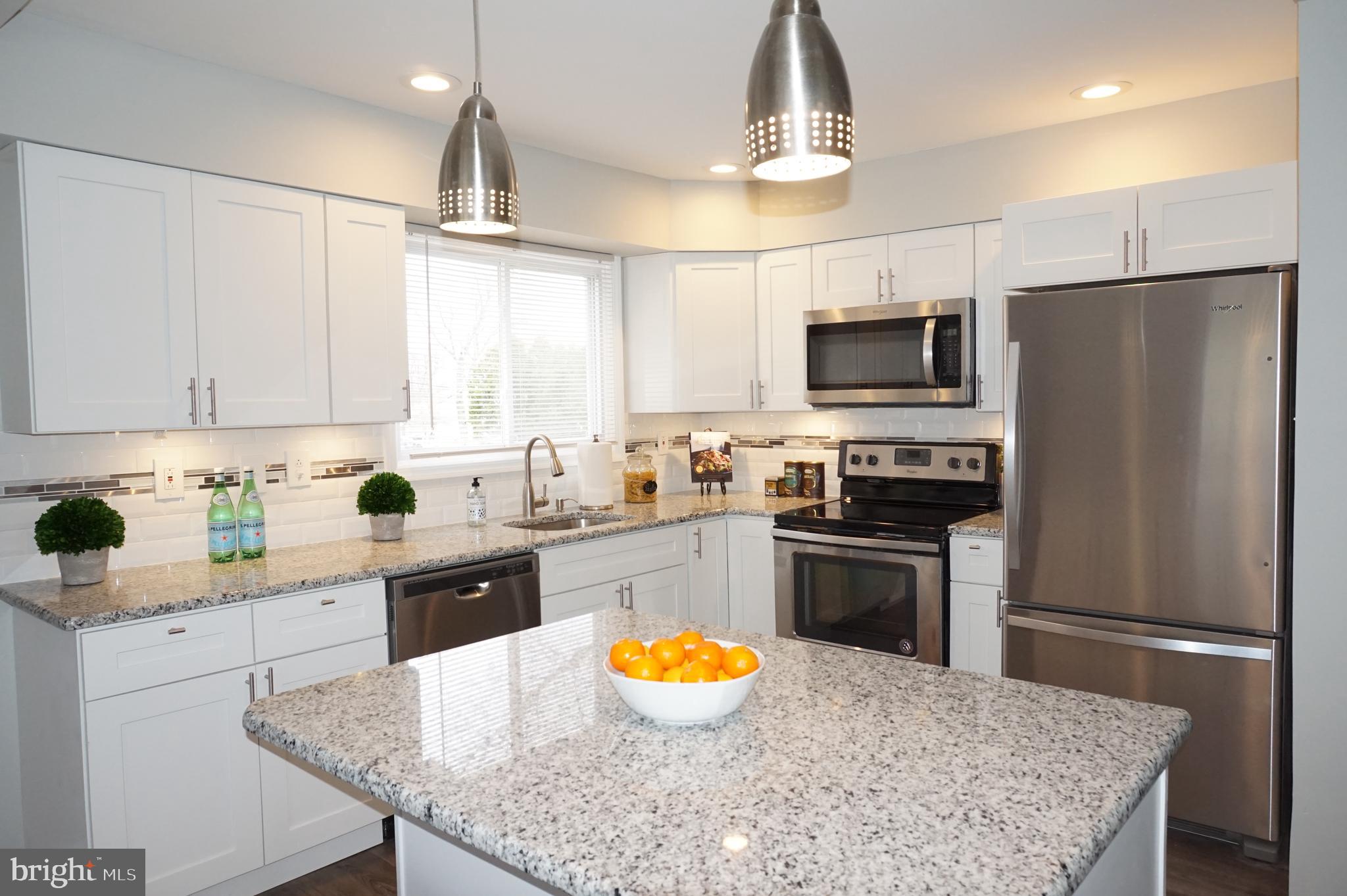 817 Brighton Road Cherry Hill, NJ 08034 - Photo 5 of 32