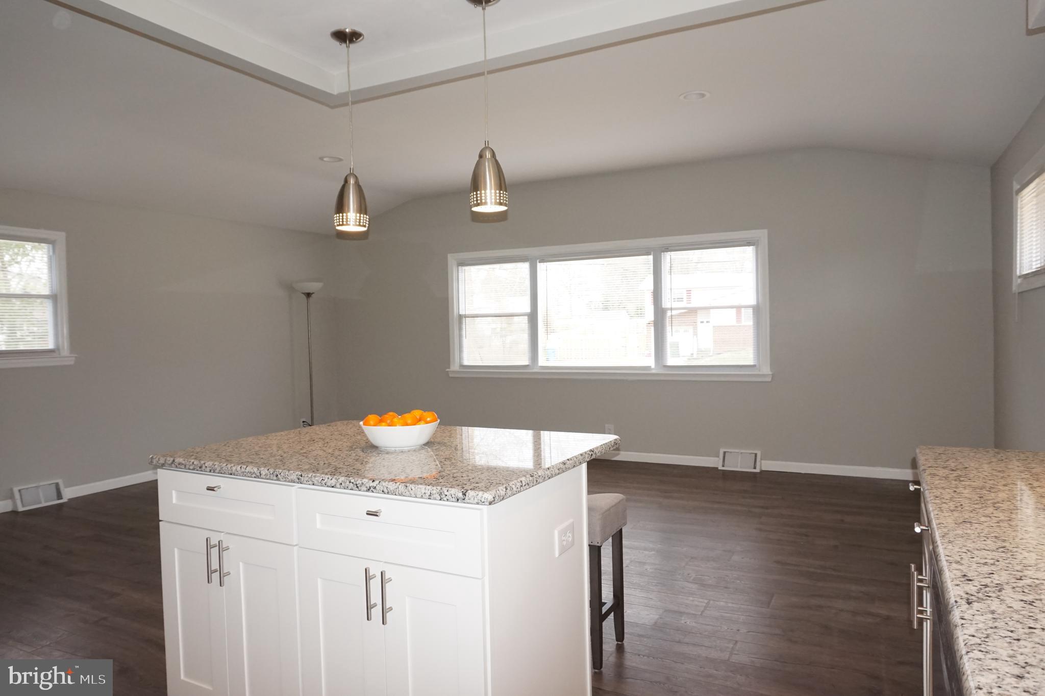 817 Brighton Road Cherry Hill, NJ 08034 - Photo 10 of 32