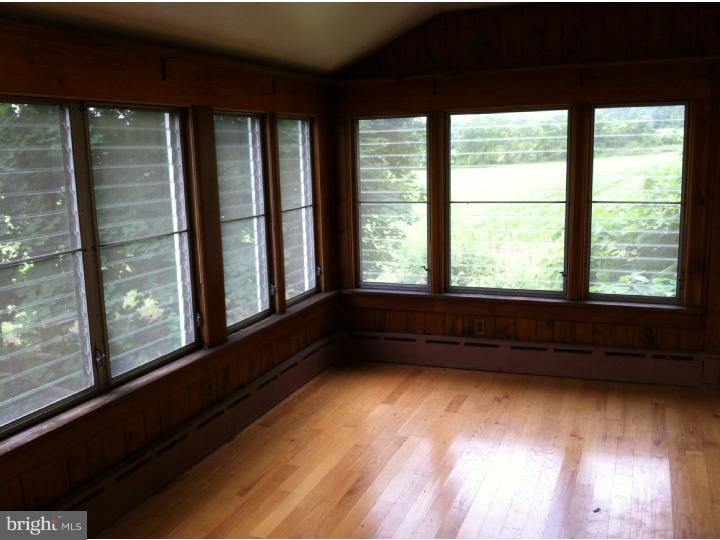 370 Spring Hill Road Riegelsville, PA 18077 - Photo 5 of 13