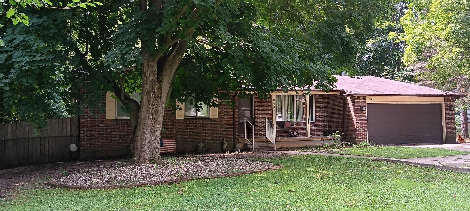 9441 Coldwater Road Flushing, MI 48433 - Photo 1 of 54 50149690-b29d67ab-e422-4d94-99e5-7c65a2e8b44f.JPG