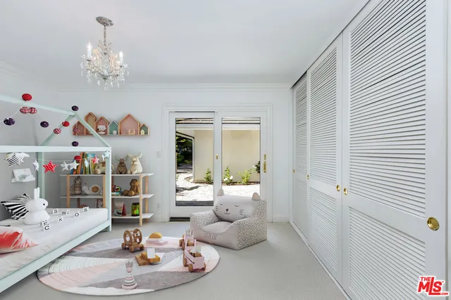 $4,995,000 | 5658 Jed Smith Road, Hidden Hills, CA 91302