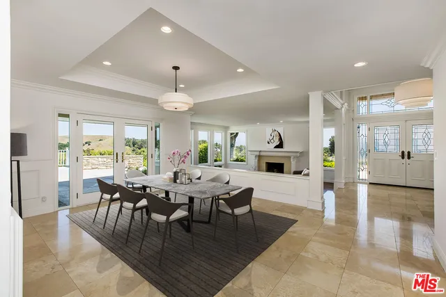 $4,995,000 | 5658 Jed Smith Road, Hidden Hills, CA 91302