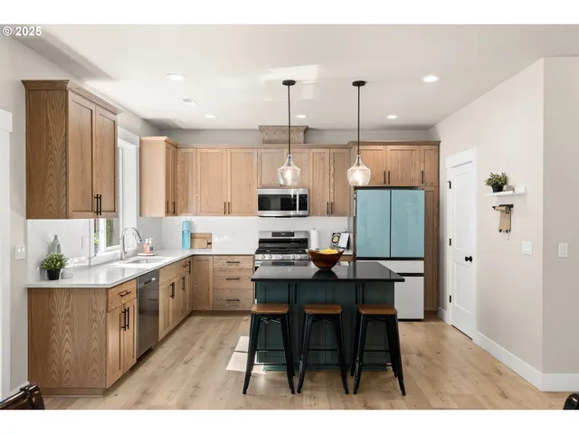 $615,000 | 3226 East Province Court, Newberg, OR 97132