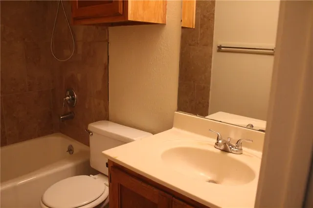 $1,350 | 9406 Kempler Drive, Unit B, Austin, TX 78748