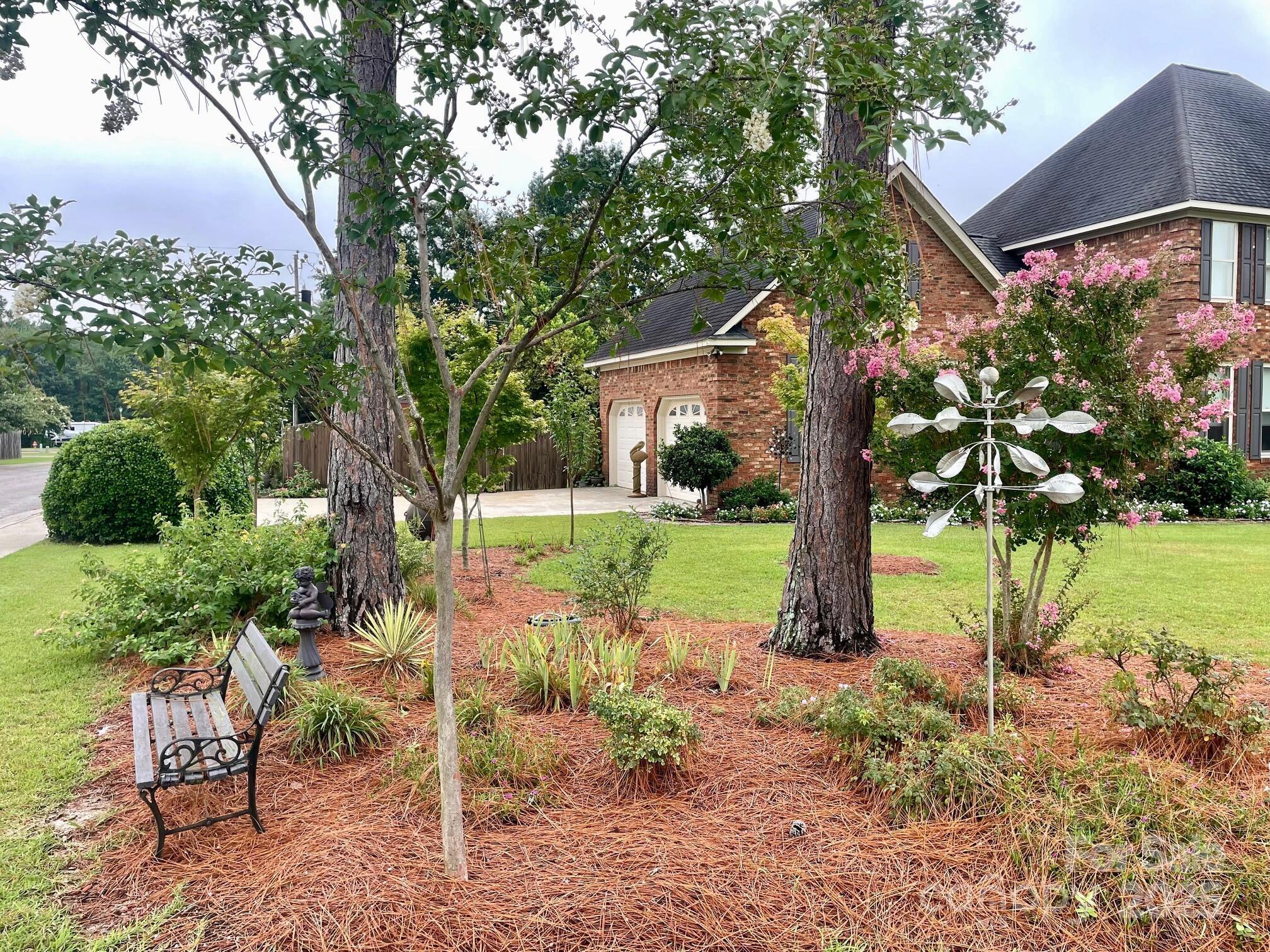417 Oxford Road Lexington, SC 29072 - Photo 2 of 27 a front view of a house with garden