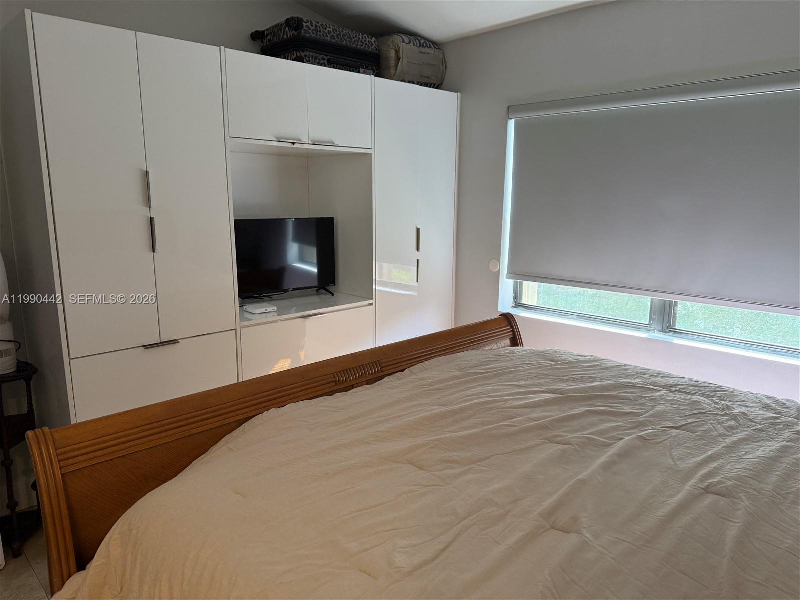 6360 Northwest 170th Terrace Hialeah, FL 33015 - Photo 8 of 17