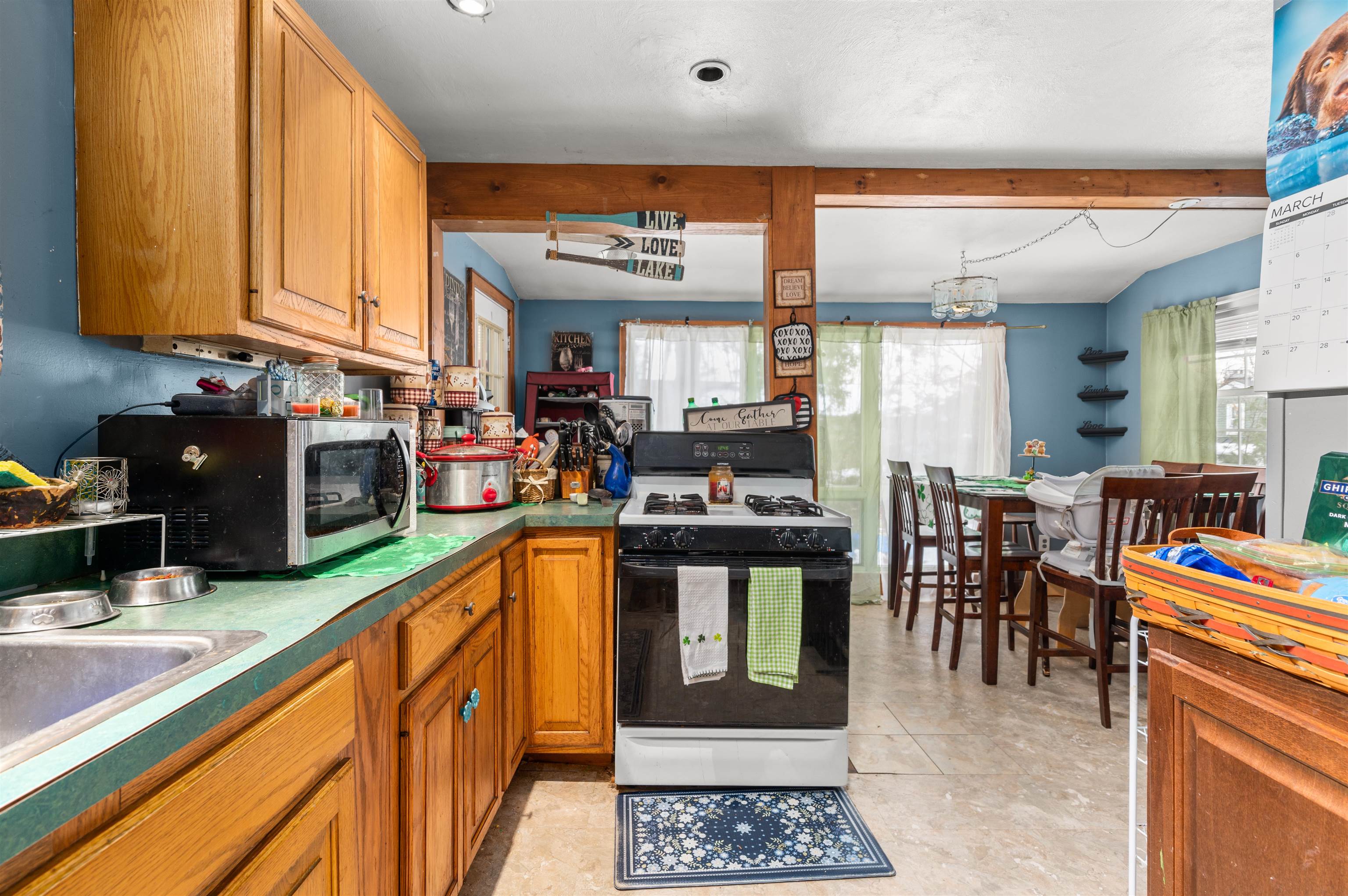 6 Hill Road Tilton, NH 03276 - Photo 4 of 40
