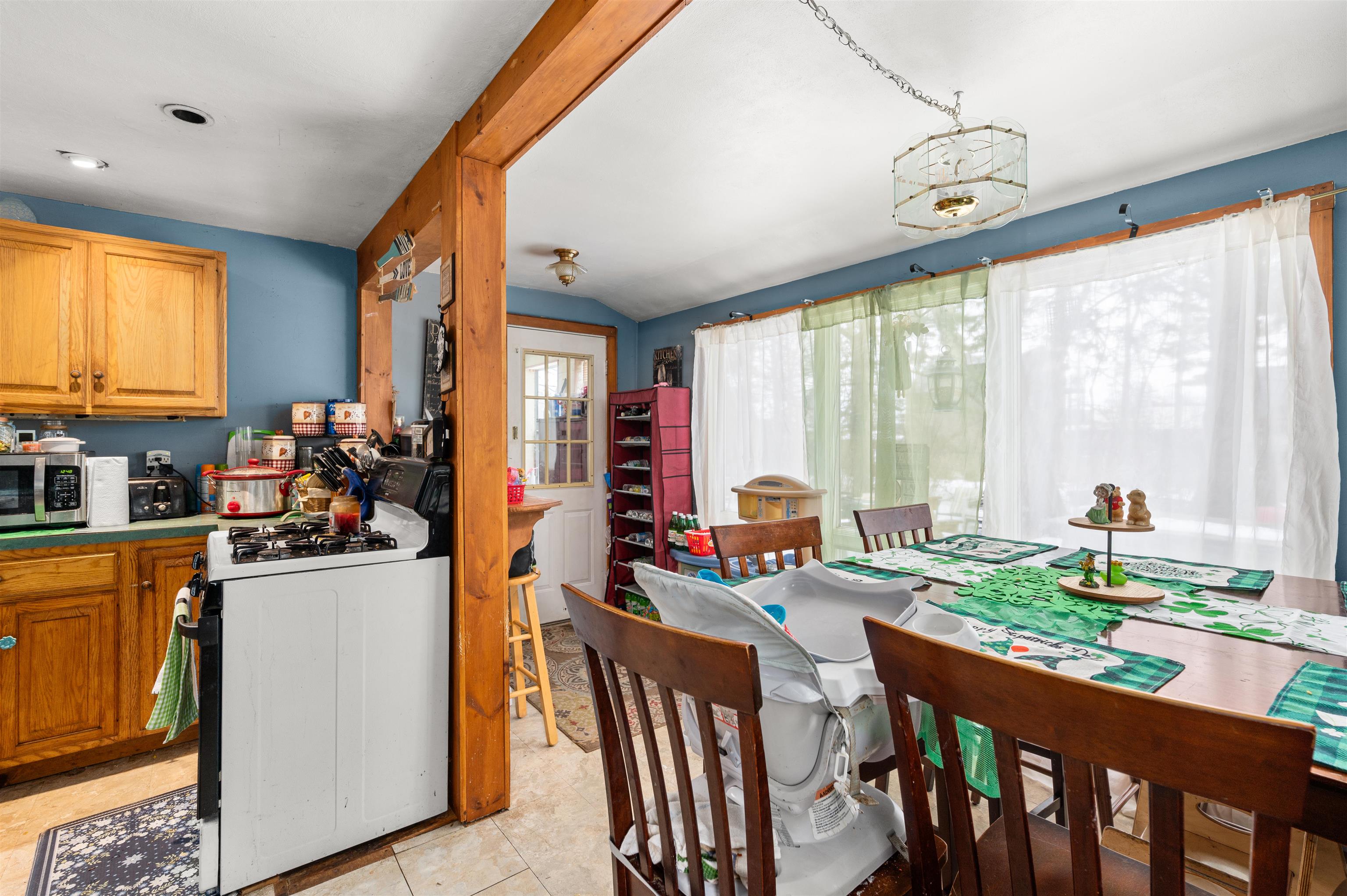 6 Hill Road Tilton, NH 03276 - Photo 8 of 40
