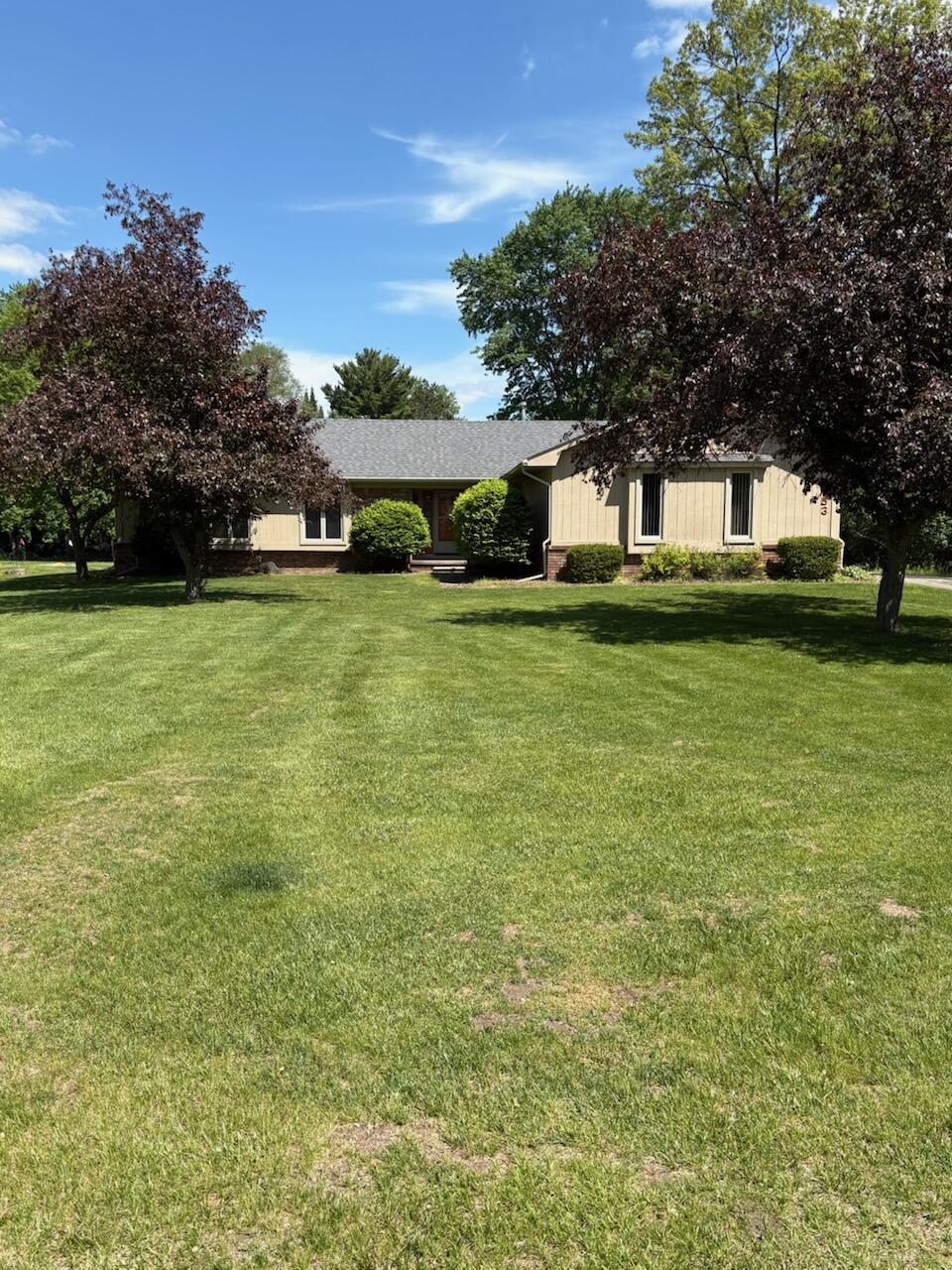 3153 Bendelow Road Rochester Hills, MI 48307 - Photo 1 of 10 3153 Bendelow Rd