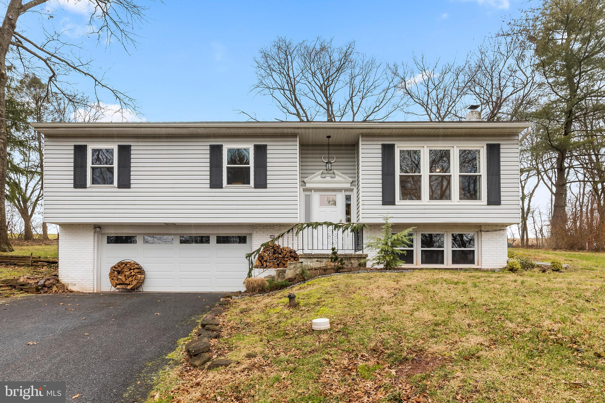 820 Spring City Road Phoenixville, PA 19460 - Photo 1 of 26