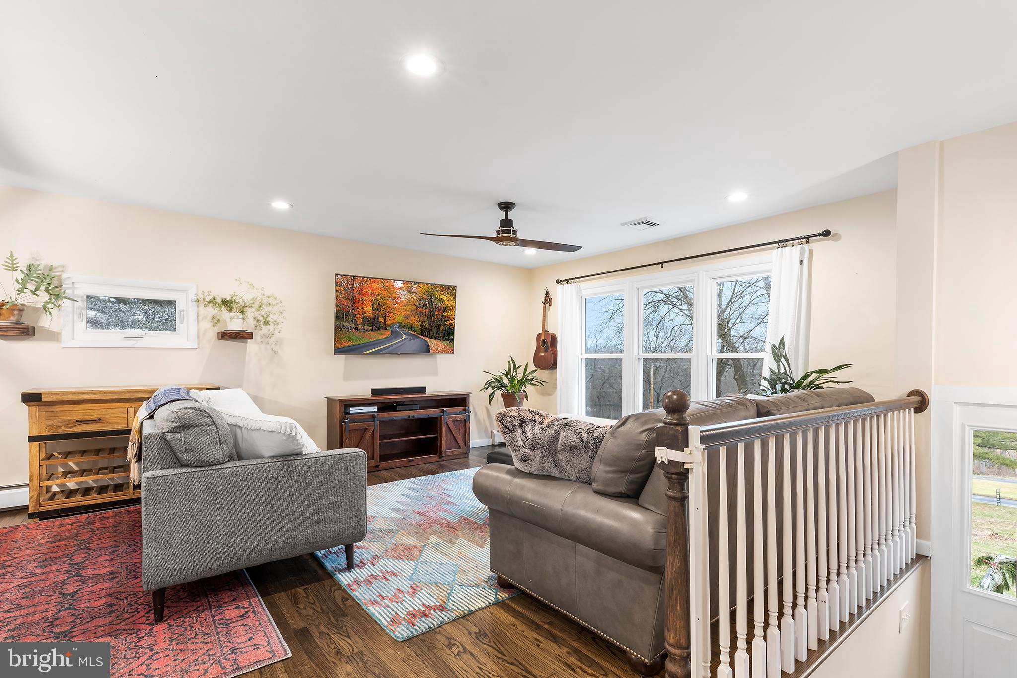 820 Spring City Road Phoenixville, PA 19460 - Photo 4 of 26