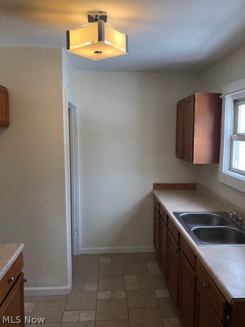 1638 Juniata Road Akron, OH 44305 - Photo 3 of 18 Gallery Image 3