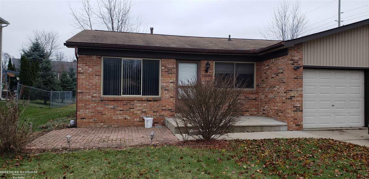 23118 Mapleview Street Macomb, MI 48042 - Photo 2 of 21